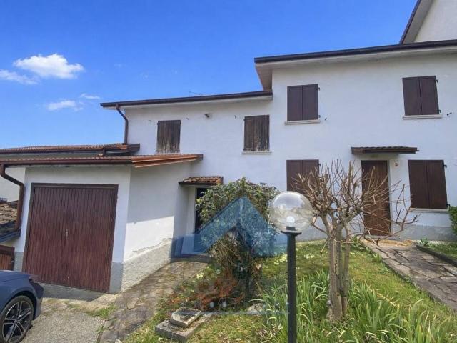 Villetta a schiera in vendita a Spinone al Lago BG