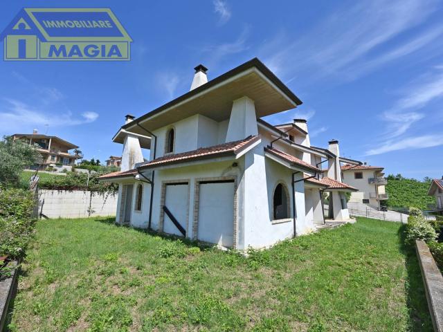 Villa in vendita a Spinetoli