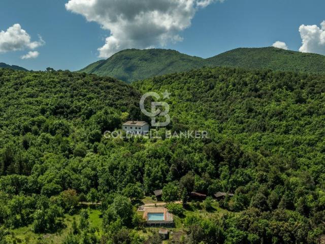 Villa in vendita a Spoleto 500m² Spoleto