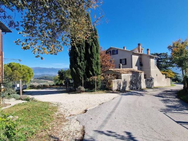 Villa in vendita a Spoleto PG
