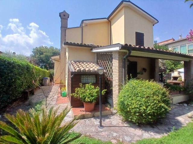 Villa in vendita a Spoleto PG