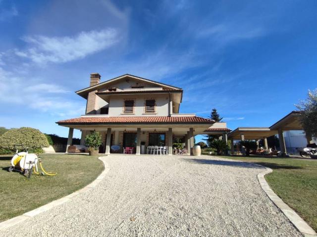 Villa in vendita a Spoltore PE