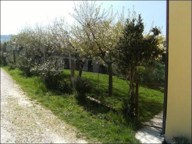 Villa in vendita a Staffolo AN