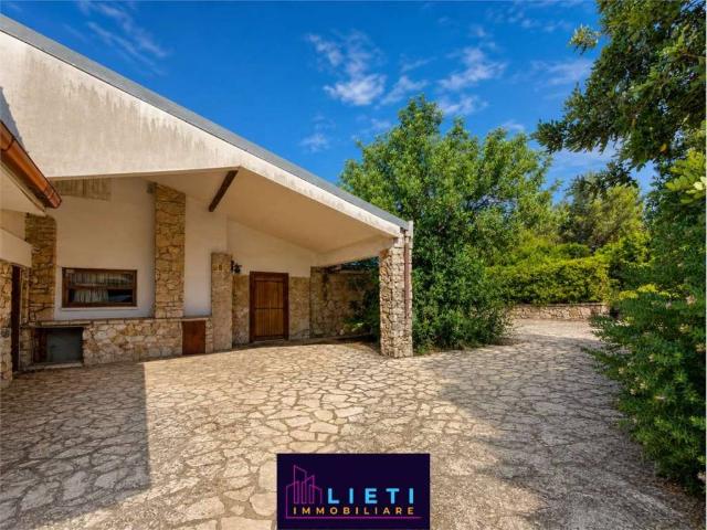 Villa in vendita a Statte TA