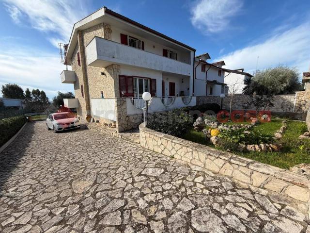 Villa in vendita a Statte TA