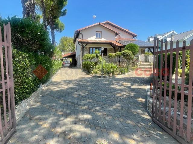 Villa in vendita a Statte