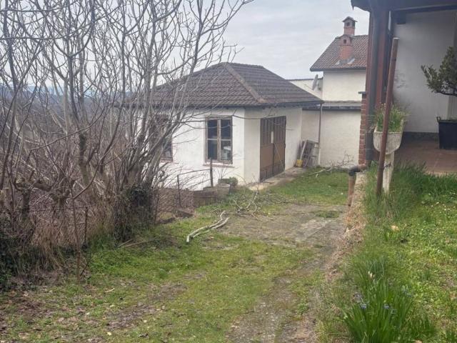 Villa in vendita a Stazzano AL