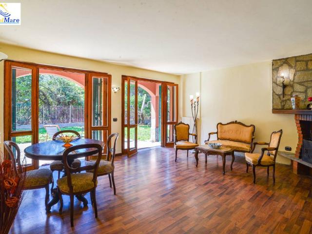 Villa in vendita a Stella SV