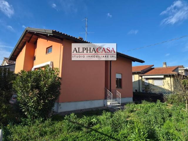 Villa in vendita a Stezzano BG