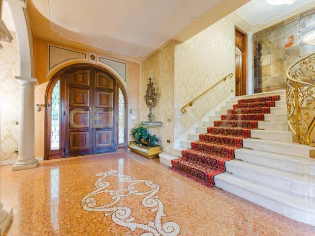 Villa in vendita a Stra VE