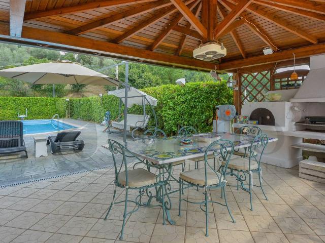 Villa in vendita a Strangolagalli