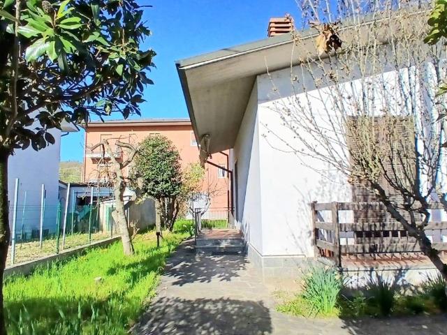 Villa in vendita a Stradella PV
