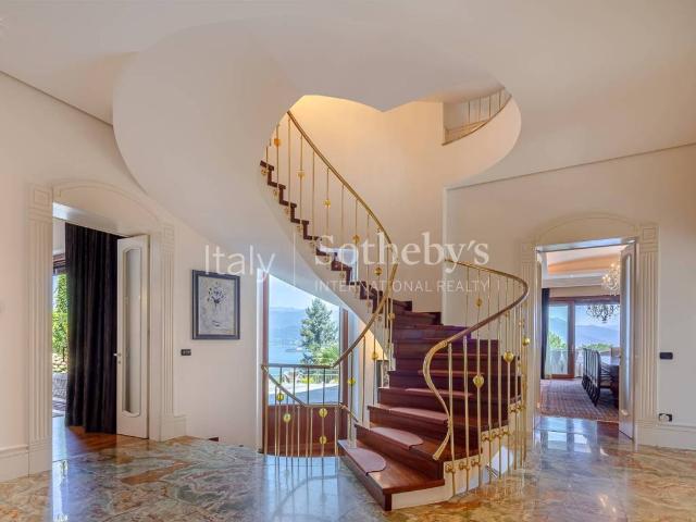 Villa in vendita a Stresa VB
