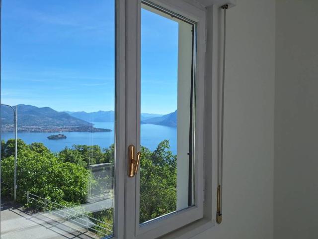 Villa in vendita a Stresa VB