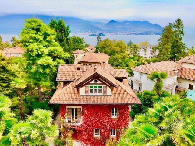 Villa in vendita a Stresa