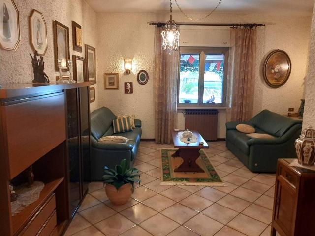 Villa in vendita a Stroncone TR