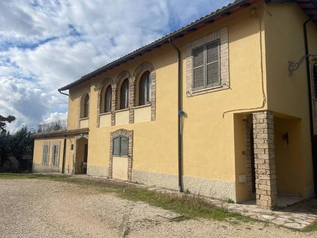 Villa in vendita a Stroncone TR