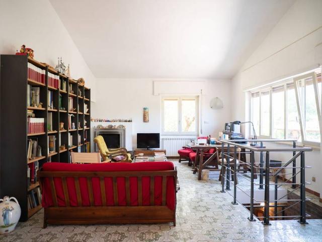 Villa in vendita a Sutri VT