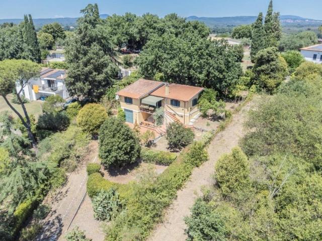 Villa in vendita a Sutri VT