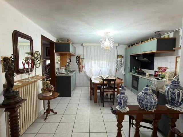 Villa in vendita a Suzzara MN