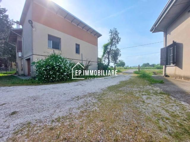 Villa in vendita a Suzzara MN