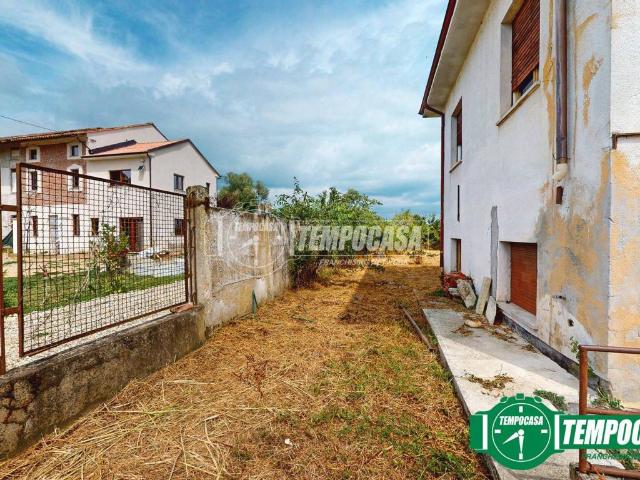 Villa in vendita a Suardi PV
