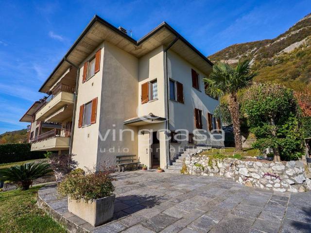Villa in vendita a Suello LC