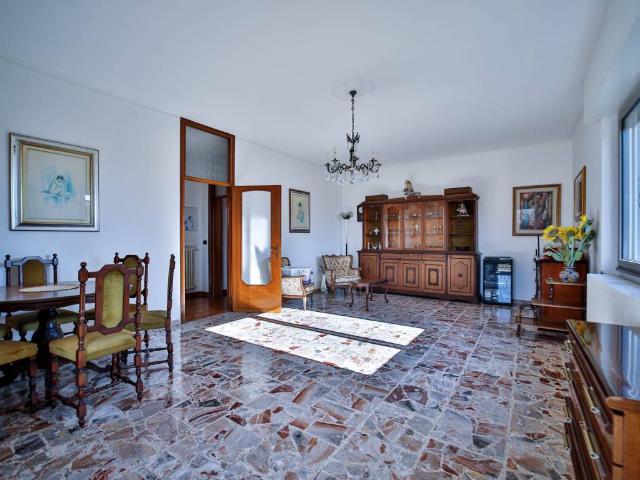 Villa in vendita a Sulbiate MB