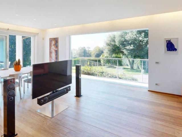 Villa in vendita a Sumirago VA