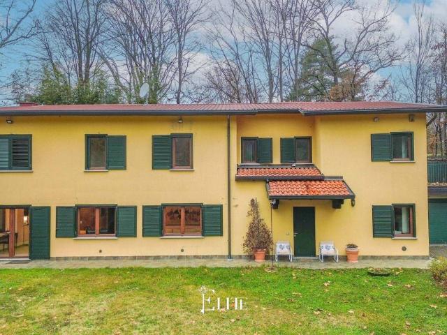 Villa in vendita a Sumirago VA