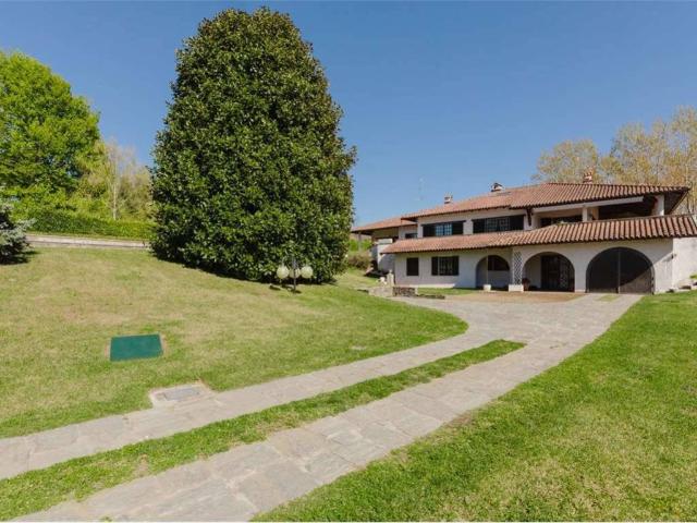 Villa in vendita a Sumirago VA