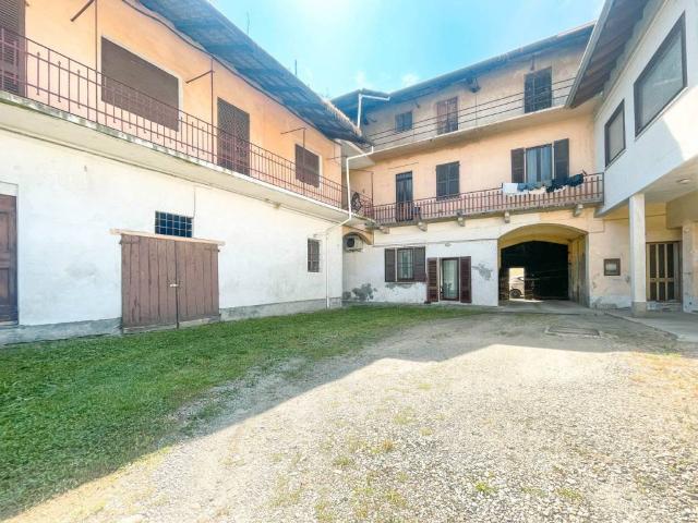 Villa in vendita a Suno NO