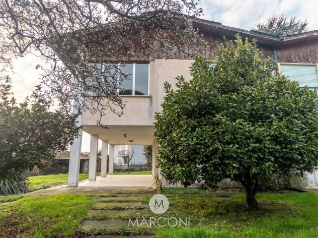 Villa in vendita a Suno NO