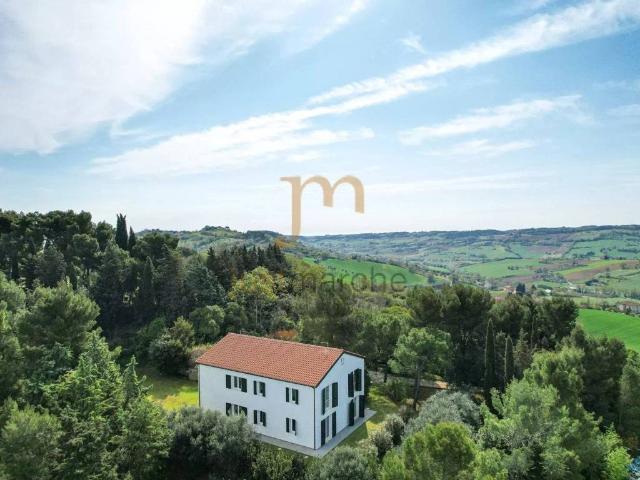 Villa in vendita a Potenza Picena MC