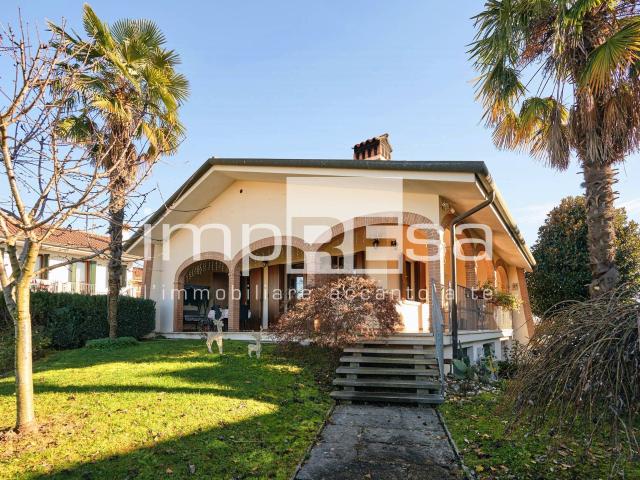 Villa in vendita a Povegliano, Camal
