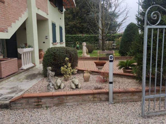 Villa in vendita a Poviglio RE