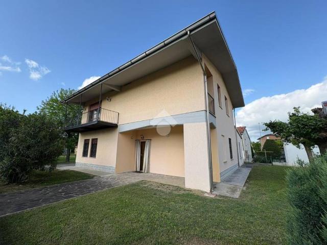 Villa in vendita a Poviglio RE