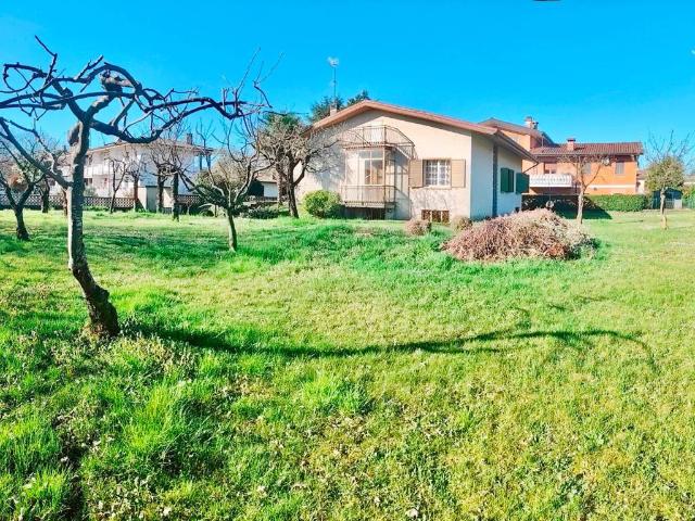 Villa in vendita a Povoletto UD