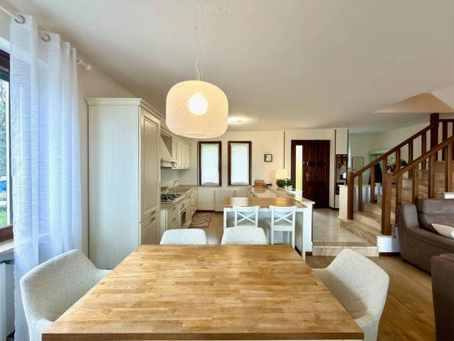 Villa in vendita a Pozzolengo BS