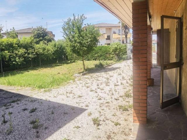 Villa in vendita a Pozzuolo del Friuli UD