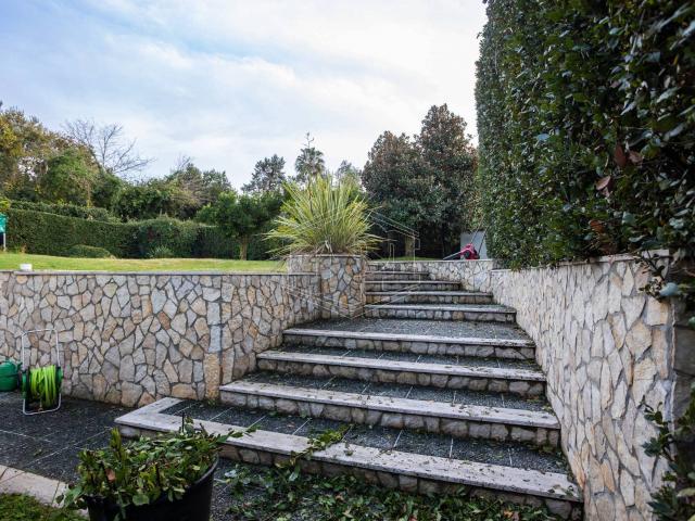 Villa in vendita a Pozzuoli 405m² Pozzuoli