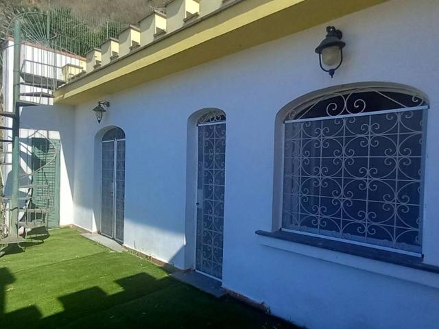 Villa in vendita a Pozzuoli NA