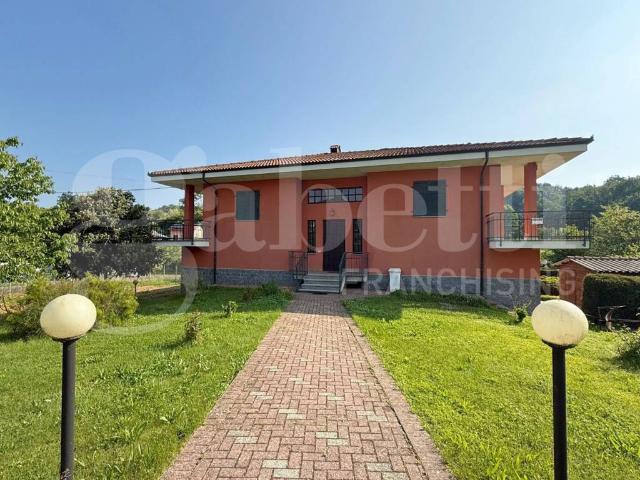 Villa in vendita a Pocapaglia CN