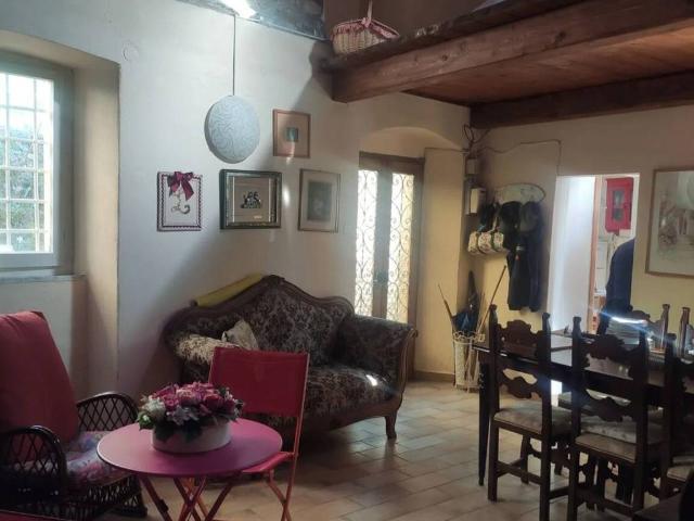 Villa in vendita a Podenzana MS