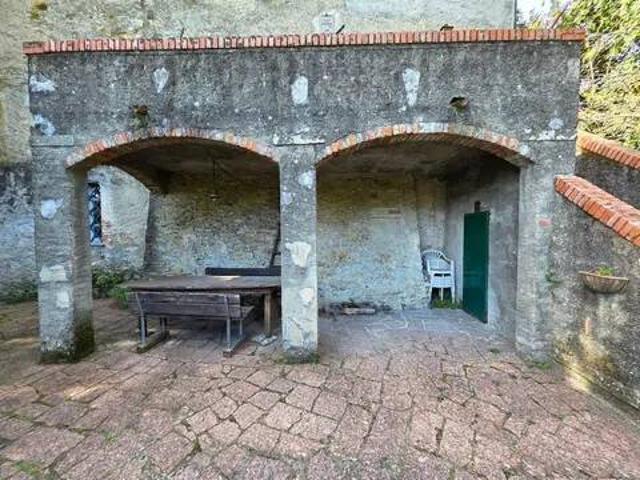 Villa in vendita a Podenzana MS