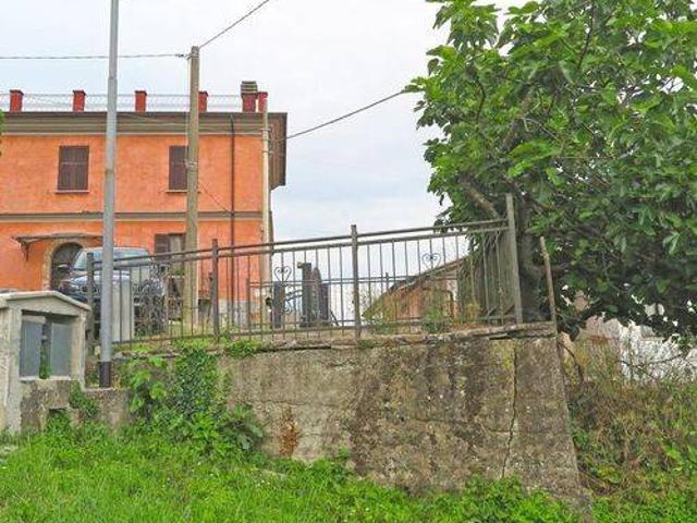 Villa in vendita a Podenzana MS