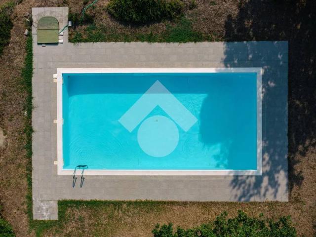 Villa in vendita a Podenzana MS