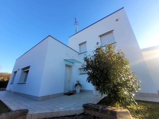 Villa in vendita a Podenzano PC
