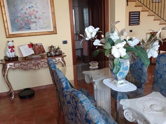 Villa in vendita a Podenzano PC
