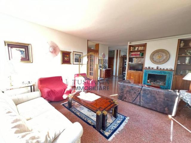 Villa in vendita a Poggibonsi SI